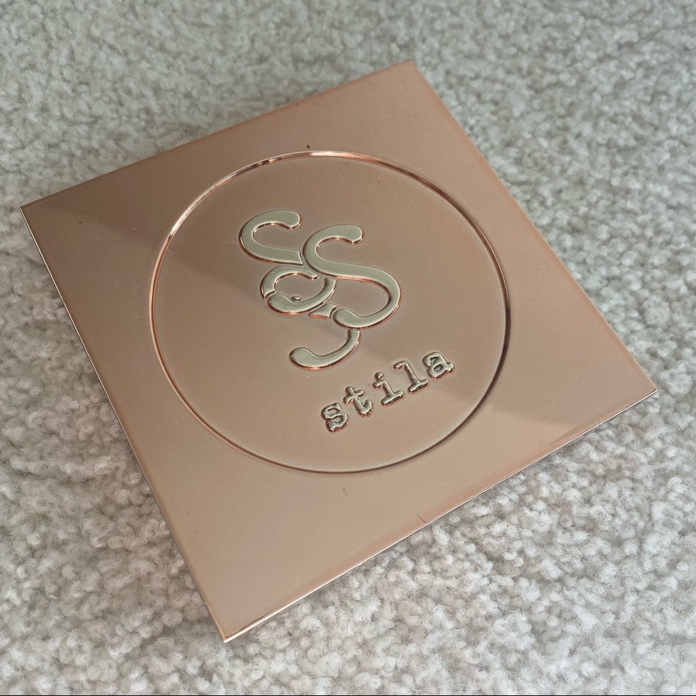 Stila Eyes Are The Window Shadow Pallet in Spirit